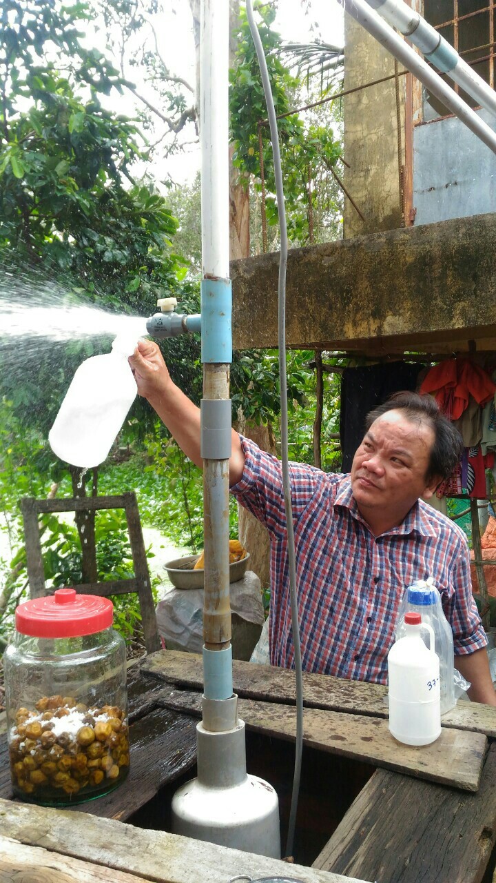 Kiểm tra, giám sát chất lượng nước sinh hoạt trên địa bàn huyện Tân Phước